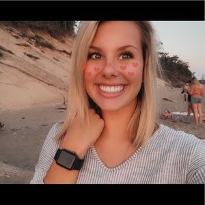 Meet your Posher, Lexie